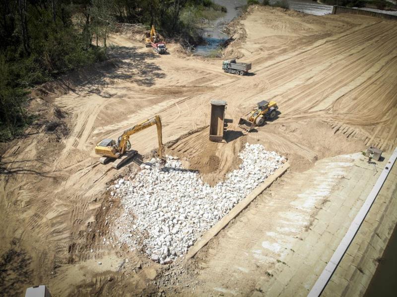 Αυτοψία του Απόστολου Τζιτζικώστα στο φράγμα Έλλης στην Ελεούσα Θεσσαλονίκης φωτο14 (29/4/2023)