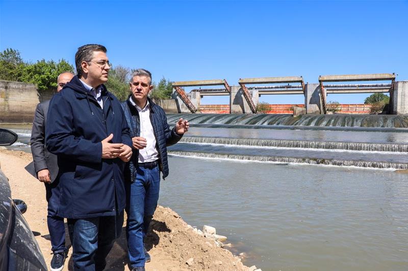 Αυτοψία του Απόστολου Τζιτζικώστα στο φράγμα Έλλης στην Ελεούσα Θεσσαλονίκης φωτο5 (29/4/2023)