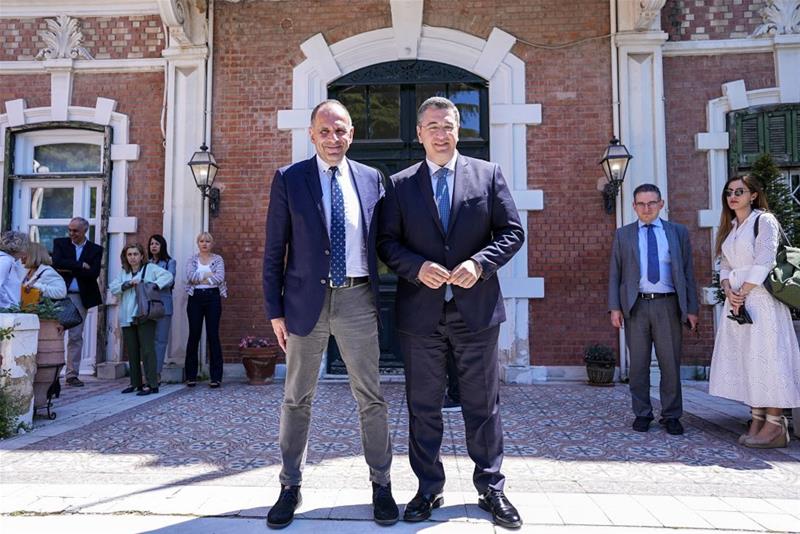 Συνάντηση εργασίας Α. Τζιτζικώστα και Γ. Γεραπετρίτη για τις υποδομές της Κεντρικής Μακεδονίας φωτο1 (6/5/2023)