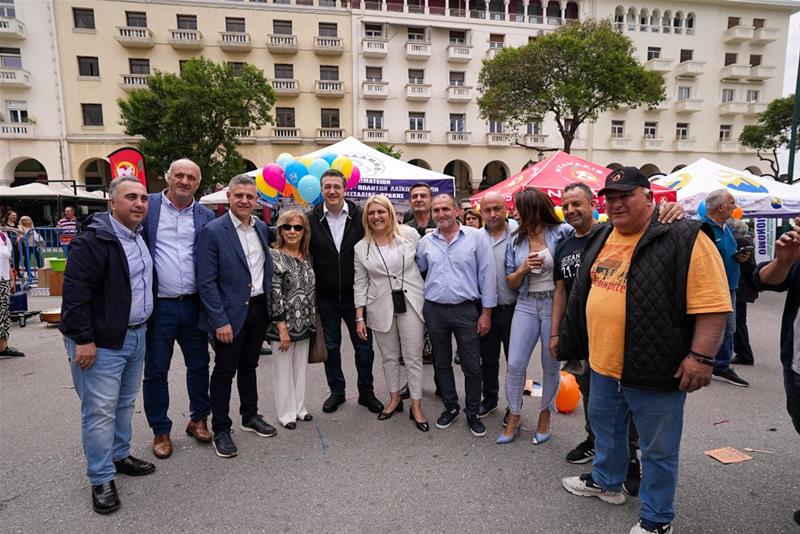 Ο Α. Τζιτζικώστας στις εκδηλώσεις για τα 94 χρόνια λαϊκών αγορών στην πλατεία Αριστοτέλους φωτο4 (29/5/2023)