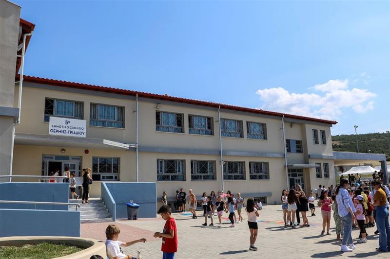 Εγκαίνια 5ου Δημοτικού Σχολείου Θέρμης στο Τριάδι από Α. Τζιτζικώστα και Θ. Παπαδόπουλο φωτο2 (9/6/2023)