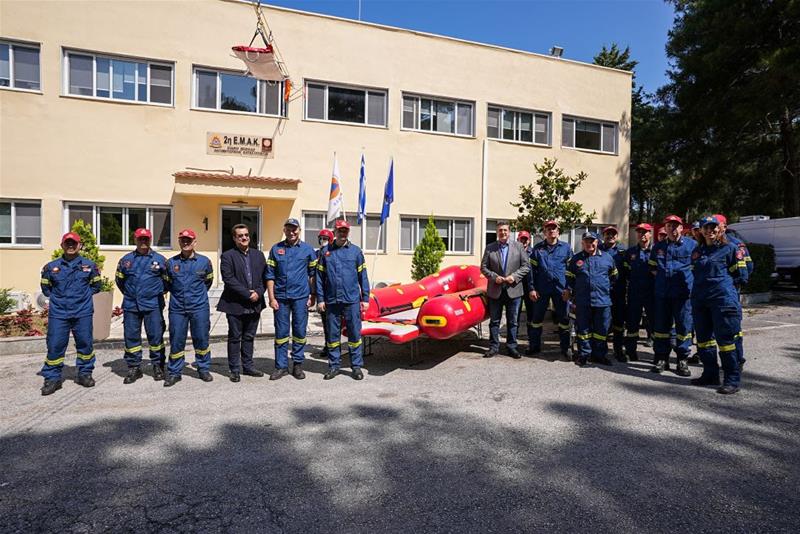 Εξοπλισμό στη 2η ΕΜΑΚ και την Πυροσβεστική Υπηρεσία Κεντρικής Μακεδονίας παρέδωσε ο Α. Τζιτζικώστας φωτο1 (19/6/2023)