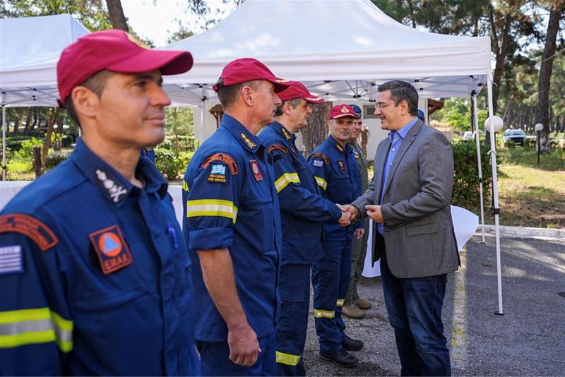 Εξοπλισμό στη 2η ΕΜΑΚ και την Πυροσβεστική Υπηρεσία Κεντρικής Μακεδονίας παρέδωσε ο Α. Τζιτζικώστας φωτο7 (19/6/2023)