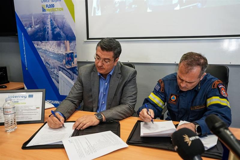 Εξοπλισμό στη 2η ΕΜΑΚ και την Πυροσβεστική Υπηρεσία Κεντρικής Μακεδονίας παρέδωσε ο Α. Τζιτζικώστας φωτο9 (19/6/2023)