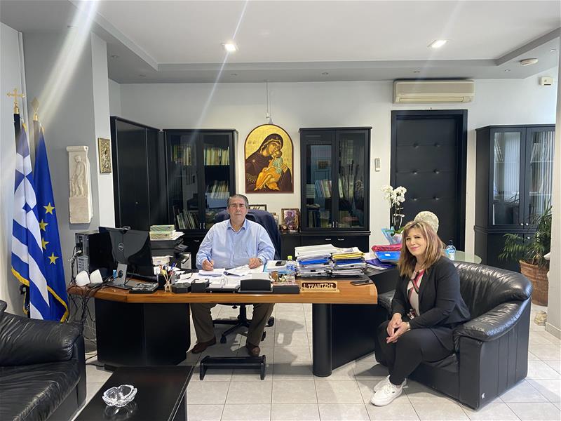 Υπογραφή Σύμβασης για ασφαλτόστρωση αύλειων χώρων σχολείων. (11/5/2023)