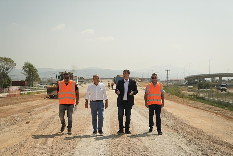 Αυτοψία του Περιφερειάρχη Κ. Μακεδονίας Απ.Τζιτζικώστα στις εργασίες της Περιφέρειας στον ανισόπεδο κόμβο Κ16 στη δυτική Θεσσαλονίκη φωτο3 (28/8/2023)