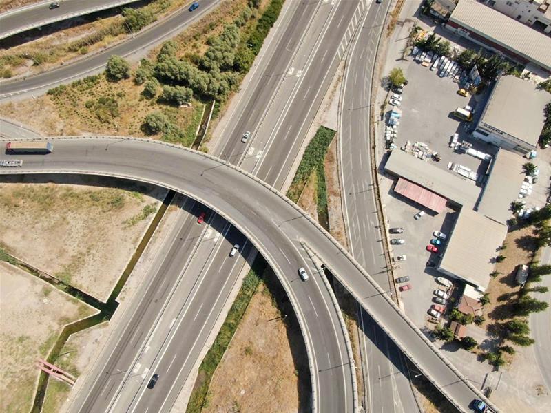 Αυτοψία του Περιφερειάρχη Κ. Μακεδονίας Απ.Τζιτζικώστα στις εργασίες της Περιφέρειας στον ανισόπεδο κόμβο Κ16 στη δυτική Θεσσαλονίκη φωτο7 (28/8/2023)