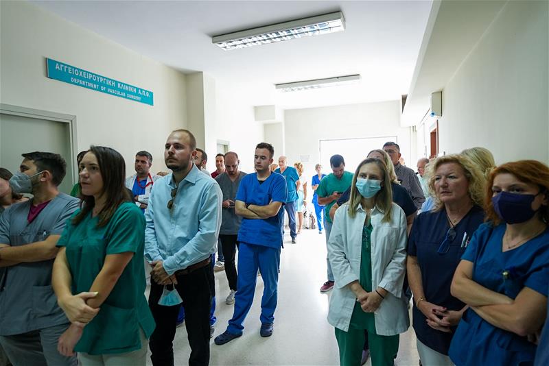 Επίσκεψη του Απόστολου Τζιτζικώστα στην Οφθαλμολογική Κλινική του νοσοκομείου ΑΧΕΠΑ φωτο9 (6/9/2023)