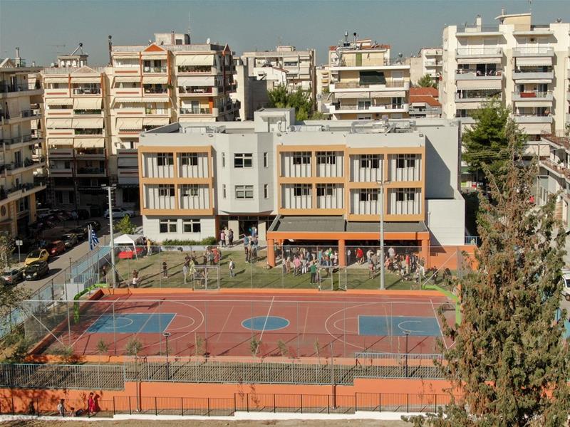 Στον αγιασμό και τα εγκαίνια του 24ου Δημοτικού Σχολείου Ευόσμου, που κατασκευάστηκε με πόρους της Περιφέρειας Κεντρικής Μακεδονίας, ο Περιφερειάρχης Απόστολος Τζιτζικώστας φώτο 10 (11/9/2023)