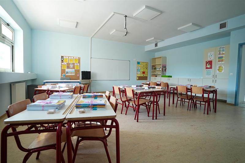 Στον αγιασμό και τα εγκαίνια του 24ου Δημοτικού Σχολείου Ευόσμου, που κατασκευάστηκε με πόρους της Περιφέρειας Κεντρικής Μακεδονίας, ο Περιφερειάρχης Απόστολος Τζιτζικώστας φώτο 15 (11/9/2023)