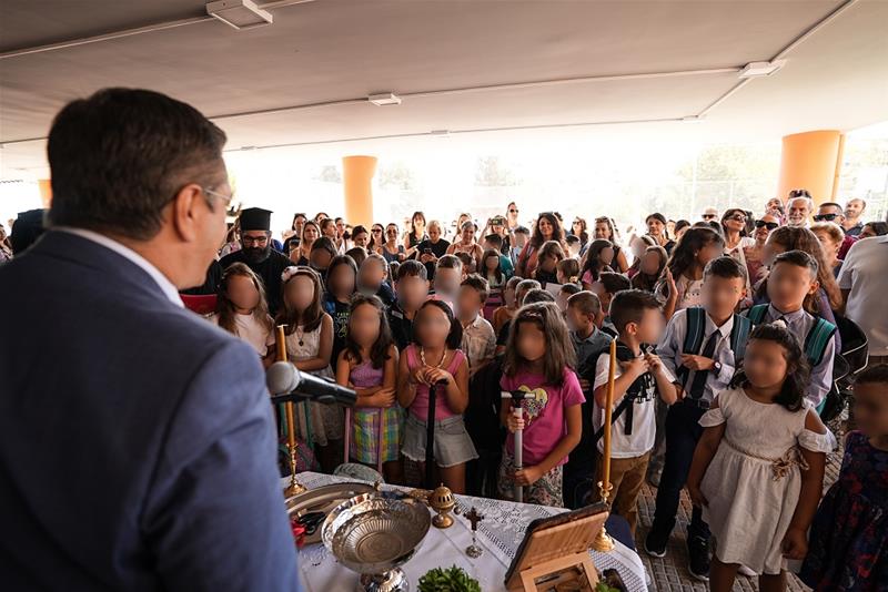 Στον αγιασμό και τα εγκαίνια του 24ου Δημοτικού Σχολείου Ευόσμου, που κατασκευάστηκε με πόρους της Περιφέρειας Κεντρικής Μακεδονίας, ο Περιφερειάρχης Απόστολος Τζιτζικώστας φώτο 6 (11/9/2023)