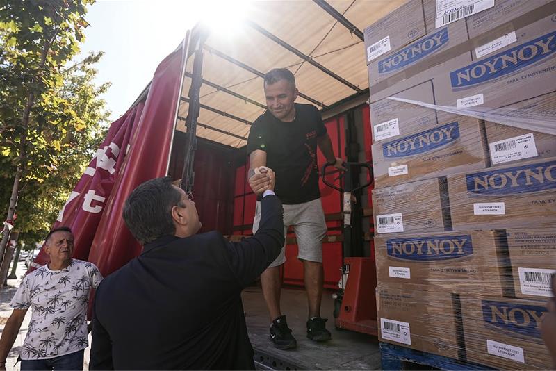 Η Περιφέρεια και η κοινωνία της Κ. Μακεδονίας στο πλευρό των πλημμυροπαθών-130 τόνοι βοήθειας φωτο2 (12/9/2023)