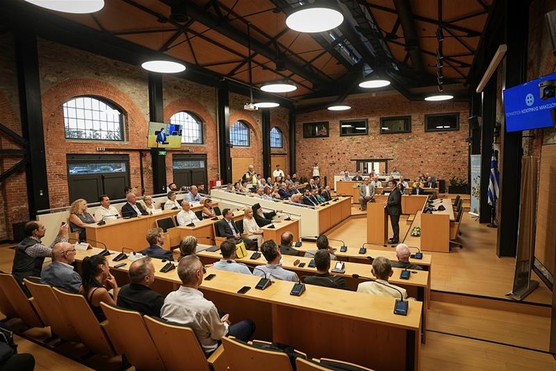 Ο Περιφερειάρχης Κεντρικής Μακεδονίας Απόστολος Τζιτζικώστας εγκαινίασε το νέο Συνεδριακό Κέντρο της Περιφέρειας στη δυτική Θεσσαλονίκη φώτο 1 (13/9/2023)