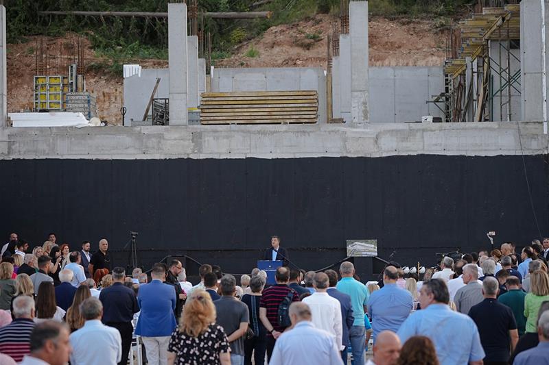 Ο Περιφερειάρχης Κεντρικής Μακεδονίας Απόστολος Τζιτζικώστα θεμελίωσε το νέο Διοικητήριο Ημαθίας στη Βέροια φώτο 1 (20/9/2023)