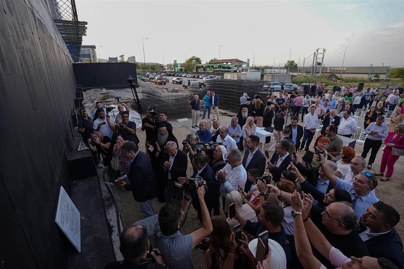 Ο Περιφερειάρχης Κεντρικής Μακεδονίας Απόστολος Τζιτζικώστα θεμελίωσε το νέο Διοικητήριο Ημαθίας στη Βέροια φώτο 3 (20/9/2023)