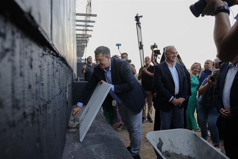 Ο Περιφερειάρχης Κεντρικής Μακεδονίας Απόστολος Τζιτζικώστα θεμελίωσε το νέο Διοικητήριο Ημαθίας στη Βέροια φώτο 10 (20/9/2023)