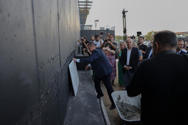 Ο Περιφερειάρχης Κεντρικής Μακεδονίας Απόστολος Τζιτζικώστα θεμελίωσε το νέο Διοικητήριο Ημαθίας στη Βέροια φώτο 12 (20/9/2023)
