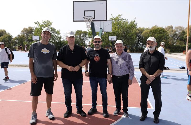 Ο Α. Τζιτζικώστας στο Τουρνουά Μπάσκετ ΟΧΙ ΣΤΗ ΒΙΑ στη μνήμη του Άλκη Καμπανού φωτο5 (23/9/2023)