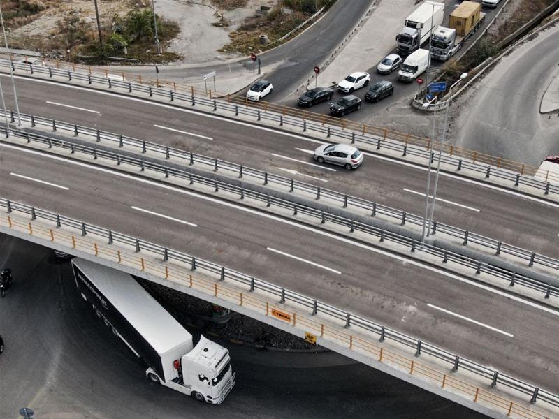 Στην κυκλοφορία και το παράπλευρο οδικό δίκτυο του ανισόπεδου κόμβου Κ16 στη δυτική είσοδο Θεσσαλονίκης φωτο3 (29/9/2023)