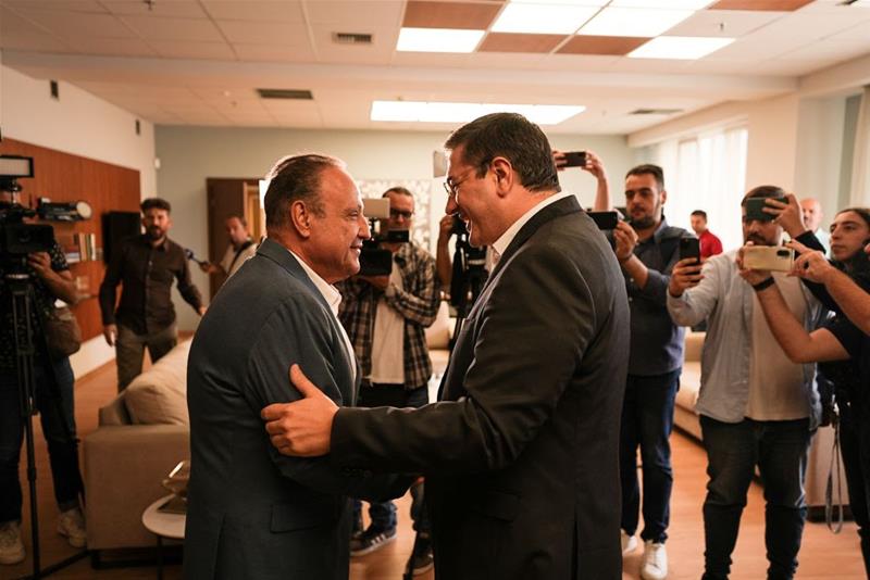 Συνάντηση του Απόστολου Τζιτζικώστα με τον Στέλιο Αγγελούδη φωτο4 (25/10/2023)