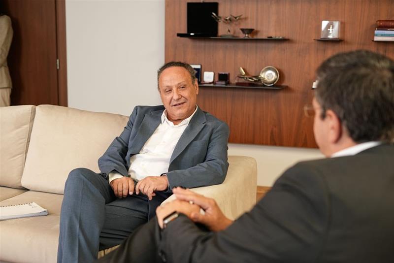 Συνάντηση του Απόστολου Τζιτζικώστα με τον Στέλιο Αγγελούδη φωτο5 (25/10/2023)