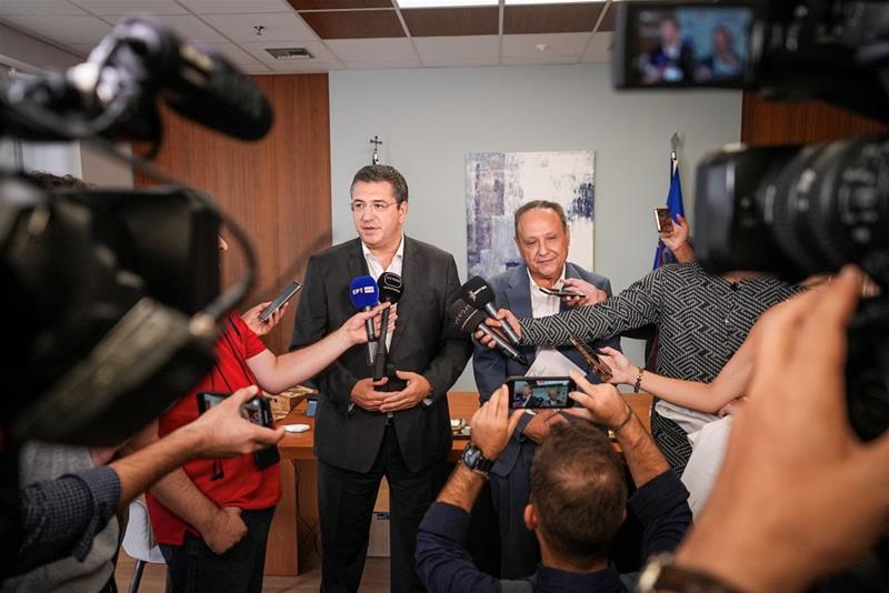 Συνάντηση του Απόστολου Τζιτζικώστα με τον Στέλιο Αγγελούδη φωτο7 (25/10/2023)