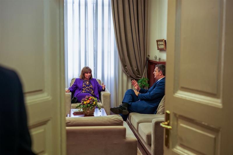 Συνάντηση του Περιφερειάρχη Κ. Μακεδονίας Α. Τζιτζικώστα με την Πρόεδρο της Δημοκρατίας Κ. Σακελλαροπούλου φωτο5 (27/10/2023)