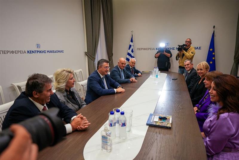 Συνάντηση του Περιφερειάρχη Κ. Μακεδονίας Α. Τζιτζικώστα με την Πρόεδρο της Δημοκρατίας Κ. Σακελλαροπούλου φωτο8 (27/10/2023)