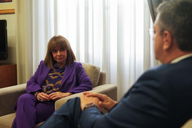 Συνάντηση του Περιφερειάρχη Κ. Μακεδονίας Α. Τζιτζικώστα με την Πρόεδρο της Δημοκρατίας Κ. Σακελλαροπούλου φωτο9 (27/10/2023)