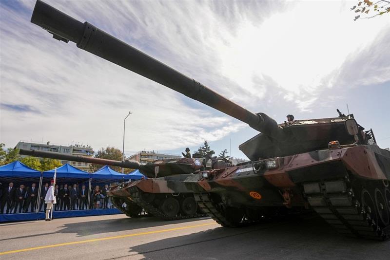 Δήλωση του Απόστολου Τζιτζικώστα μετά τη στρατιωτική παρέλαση στη Θεσσαλονίκη φωτο9 (28/10/2023)