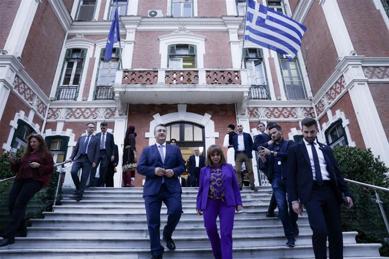 Συνάντηση του Περιφερειάρχη Κ. Μακεδονίας Α. Τζιτζικώστα με την Πρόεδρο της Δημοκρατίας Κ. Σακελλαροπούλου φωτο1 (27/10/2023)