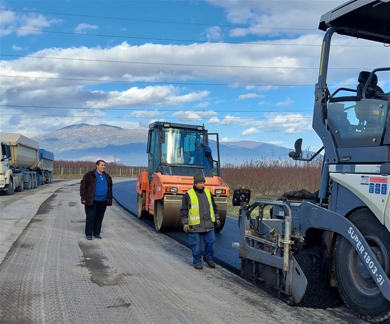 Ασφαλτόστρωση στους Γαλατάδες (30/11/2023)