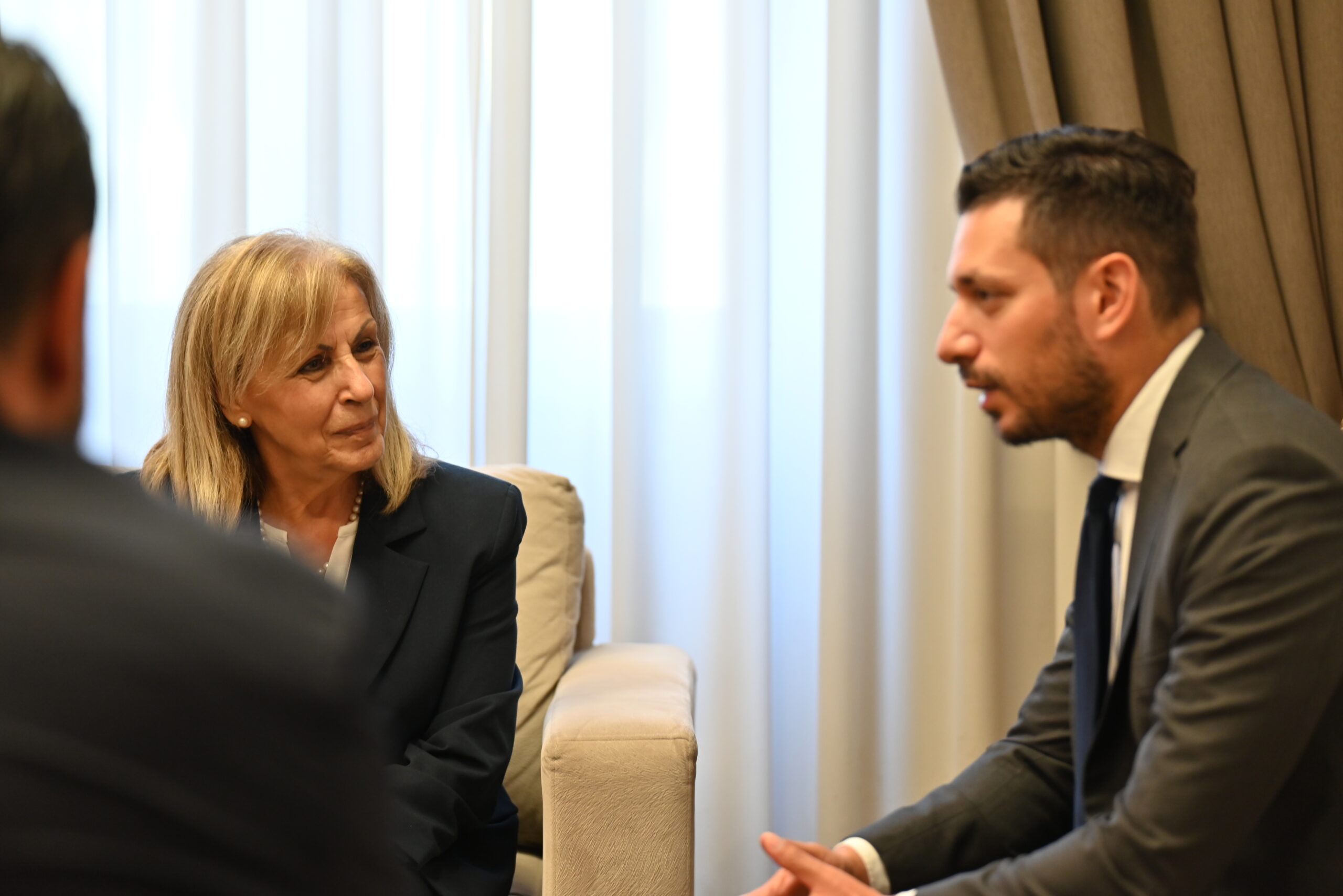 Συνάντηση της Περιφερειάρχη Κεντρικής Μακεδονίας Αθηνάς Αηδονά με τον Αναπληρωτή Υπουργό Μεταφορών Κωνσταντίνο Κυρανάκη